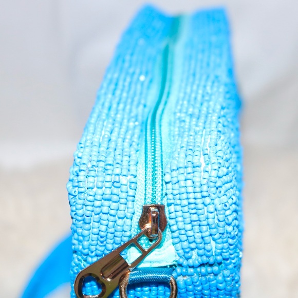 NEW BOUTIQUE HANDMADE BEADED CROSSBODY BAG PREPPY STYLE GAME DAY HAND CRAFTED - Picture 7 of 11